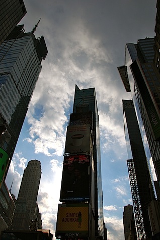 times square buildings sky
