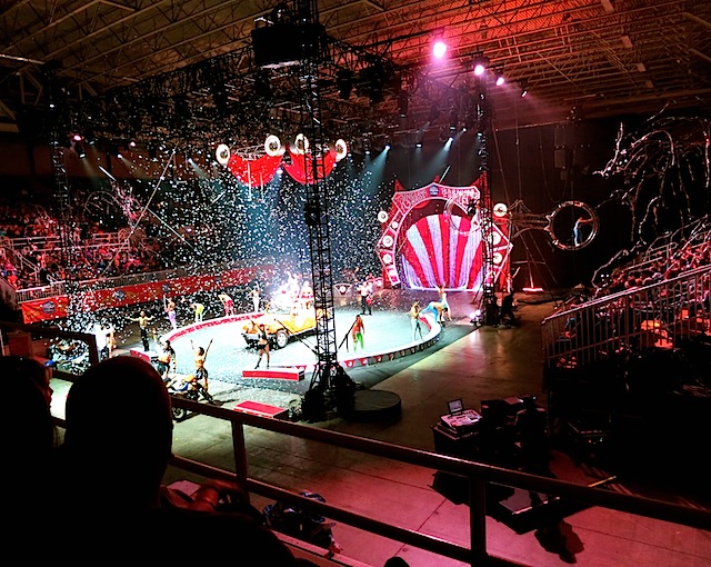 circus 10