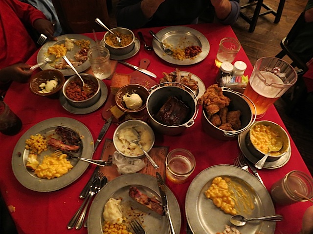 Hoop de Doo table