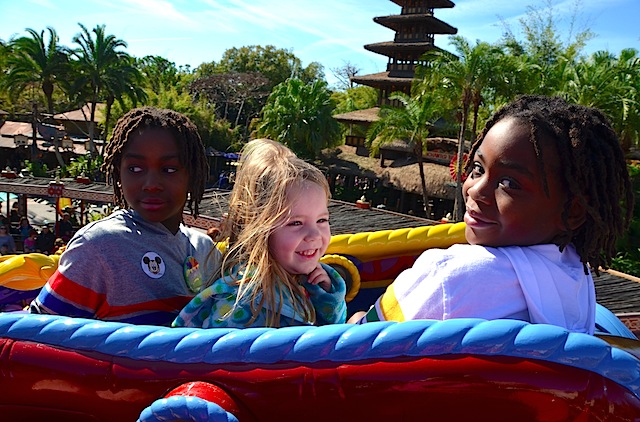 kids on ride