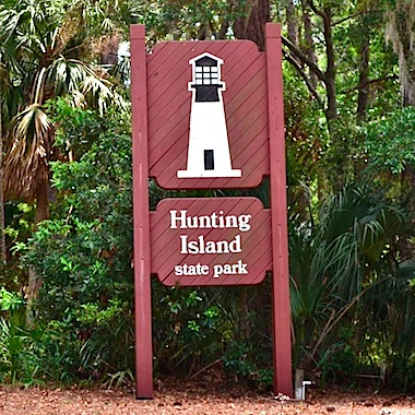 1 a a Hunting-island-sign